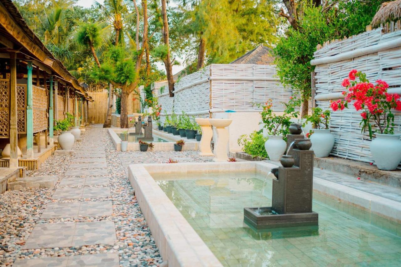 Bungalow Cafe Gili Beachfront Gili Meno Buitenkant foto