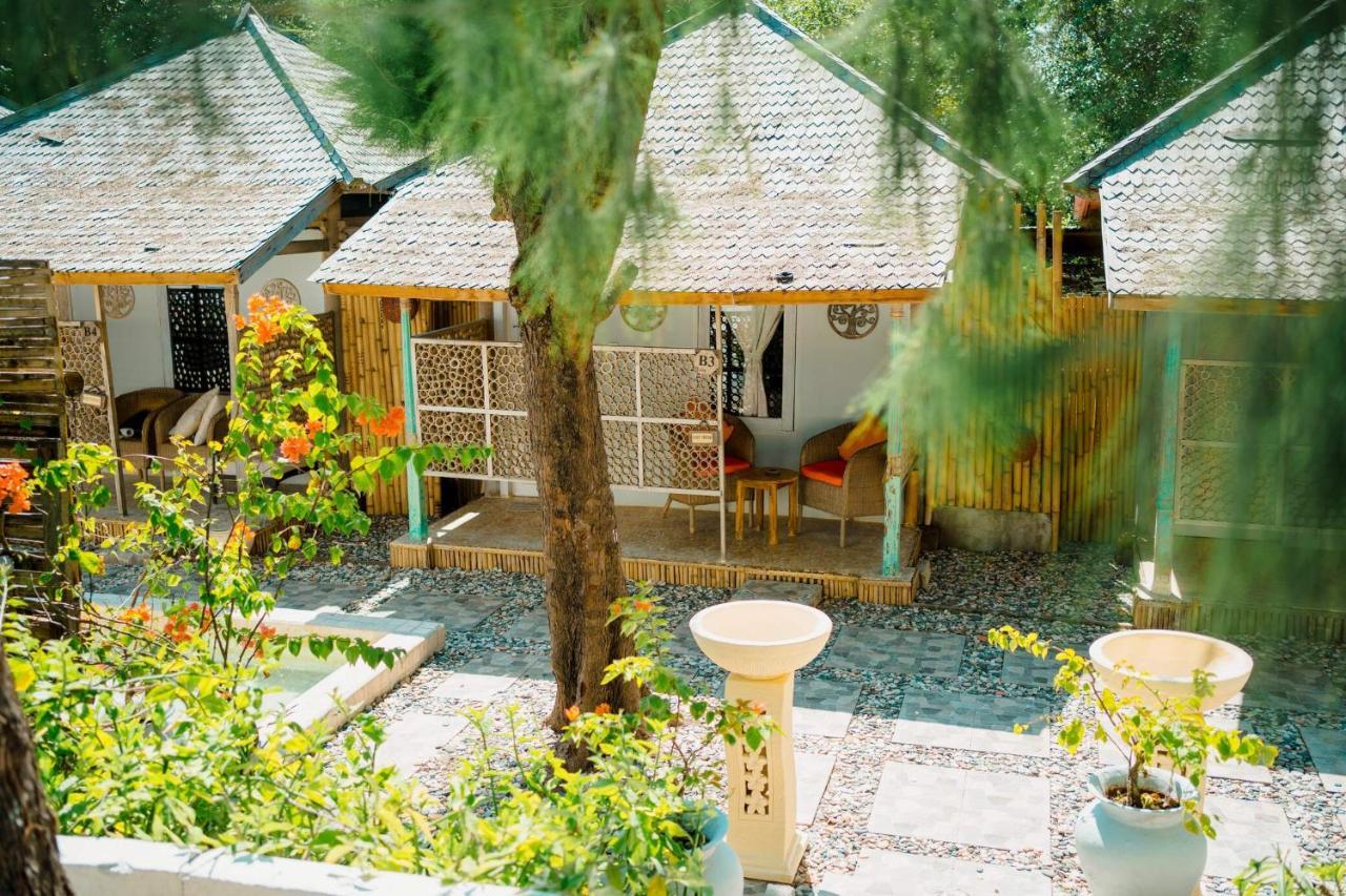 Bungalow Cafe Gili Beachfront Gili Meno Buitenkant foto